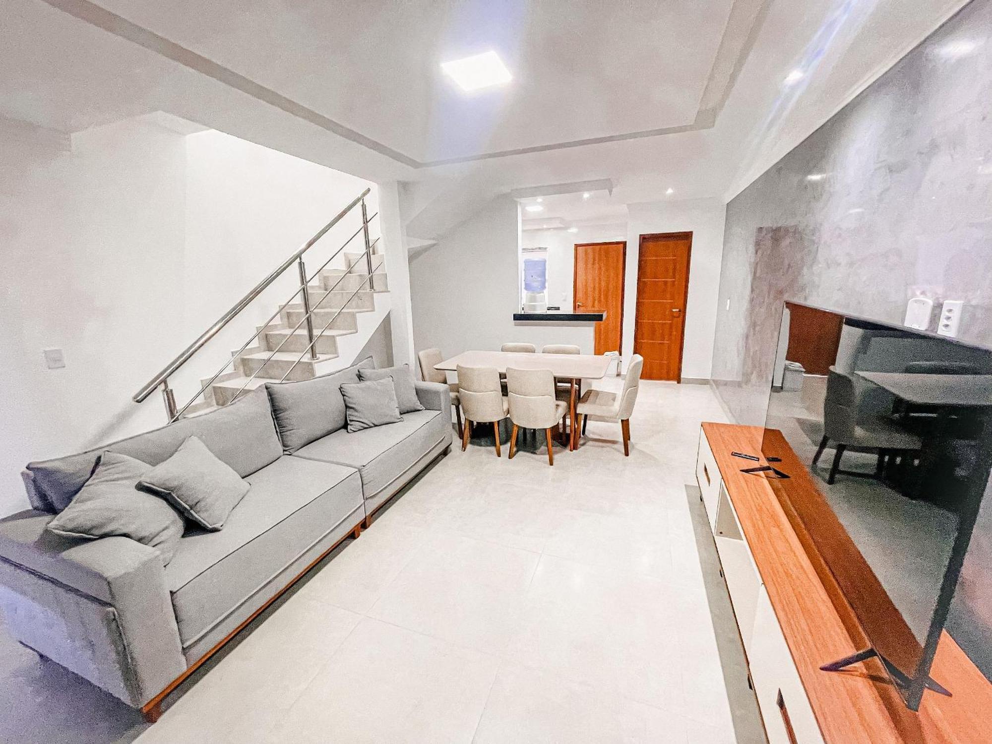 Casa Individual Com 2 Suites, Cozinha Completa, Internet Privativa 300mbps, Regiao Bem Sossegada Com Comercios Diversos Ao Redor Holiday home *